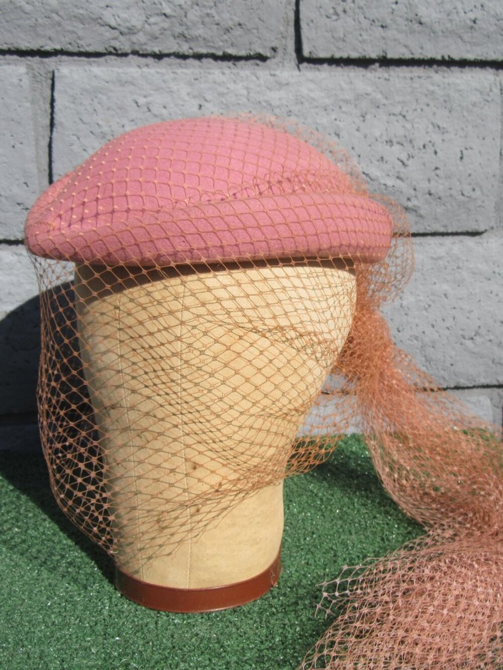 Gucci Agnes Lapin Pink Felt Hat w/ Veil Netting Size Small 56